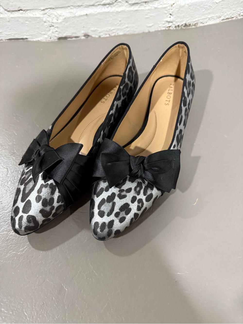 Talbots Black and Gray Leopard Bow Loafers